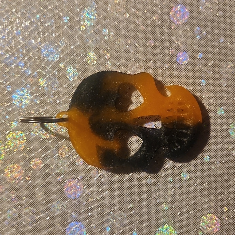 Handmade Resin Keychain - Picture 2 of 2